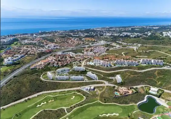 Apartamento con terraza en venta en Calahonda, imagen 17