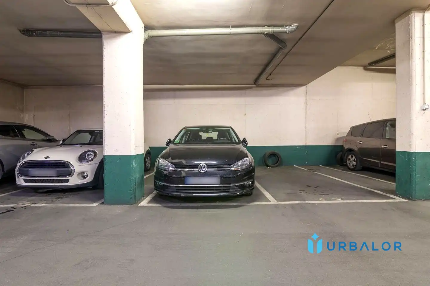 Parking of Flat for sale in Alcorcón  with Air Conditioner, Heating and Parquet flooring