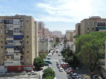 Flat with lift for sale in Calle  Esperanza de Triana