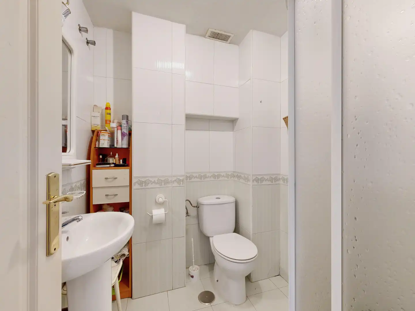 Baño de Casa adosada en venta en Cáceres con Calefacción y Trastero