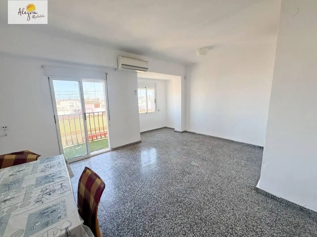 Apartment with terrace for sale in SIND MIGUEL HERNANDEZ P