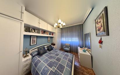 Bedroom of Flat for sale in  Madrid Capital  with Air Conditioner and Balcony