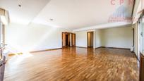 Sala d'estar de Pis de lloguer en  Madrid Capital amb Aire condicionat, Calefacció i Parquet
