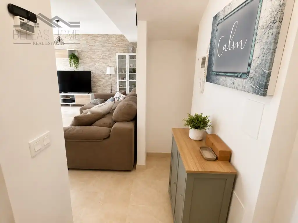 Wohnzimmer von Maisonette zum Verkauf in Estepona mit Klimaanlage, Terrasse und Schwimmbad