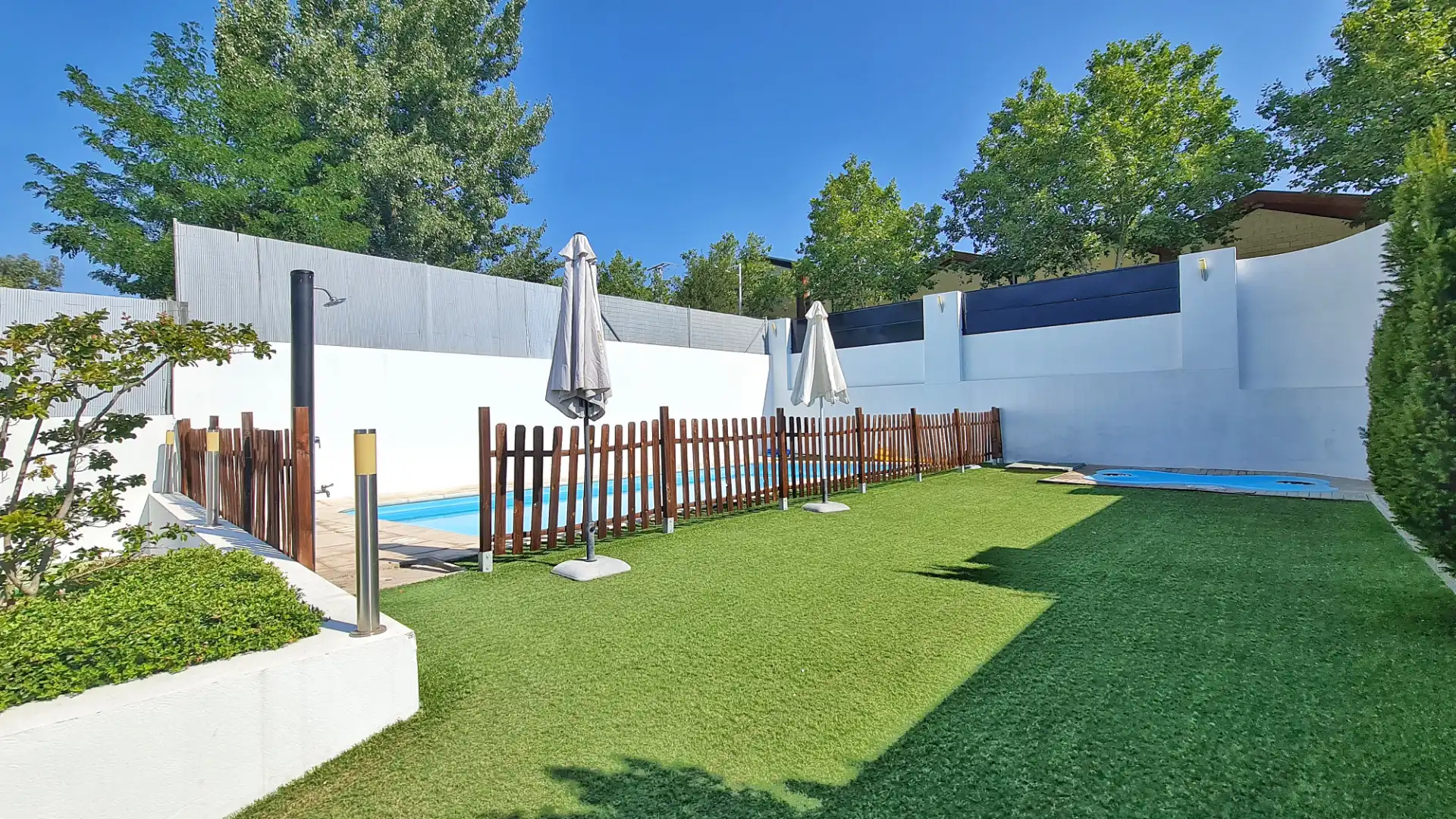 Detached homes for rent in Calle de la Navallera, Centro Comercial - Hospital