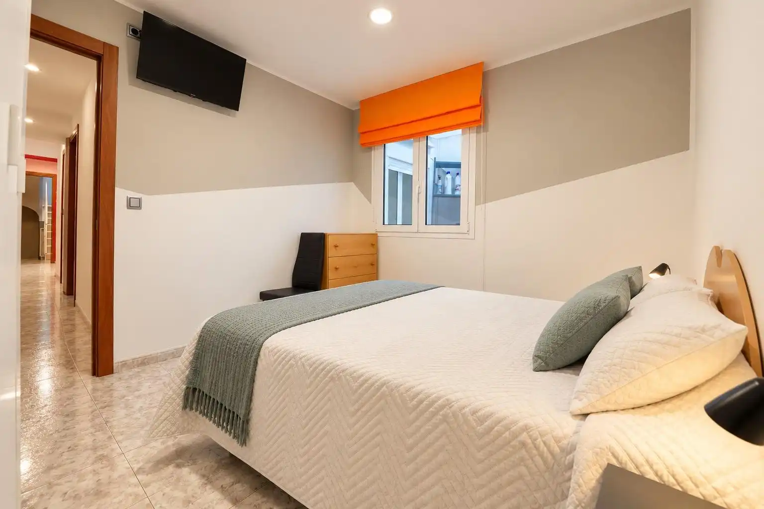 Habitación de Casa adosada en venta en Centre
