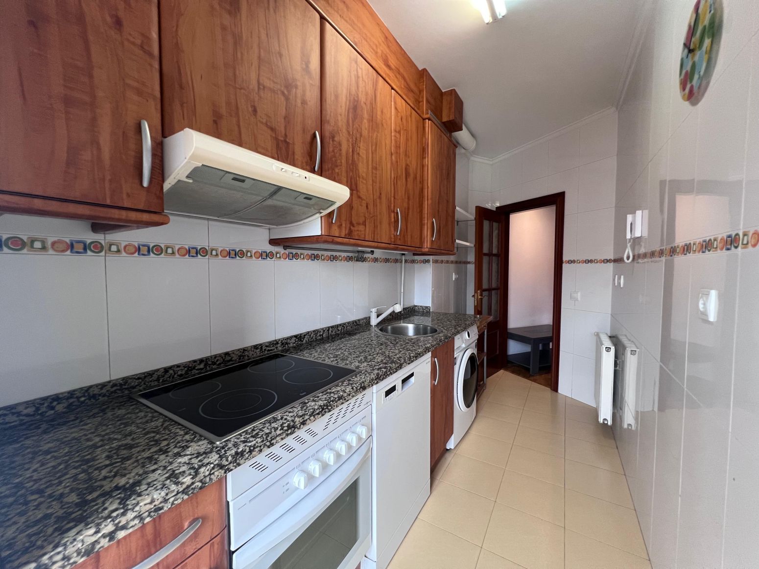 Kitchen of Flat to rent in Avilés  with Heating and Parquet flooring