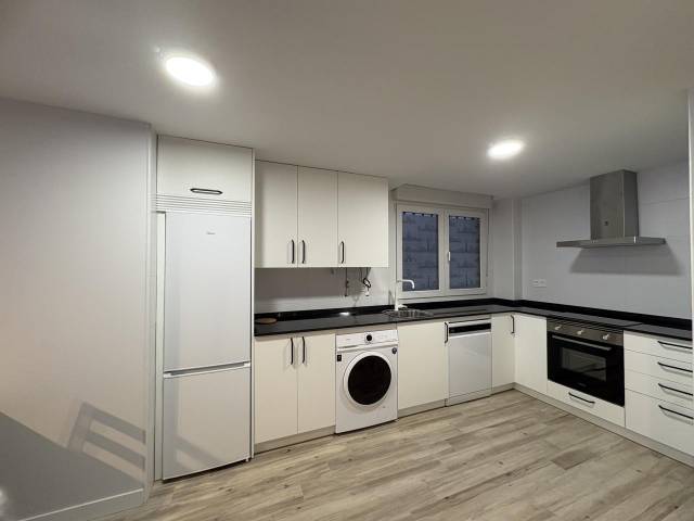 Piso en Alquiler en Santa Catalina - Ferial