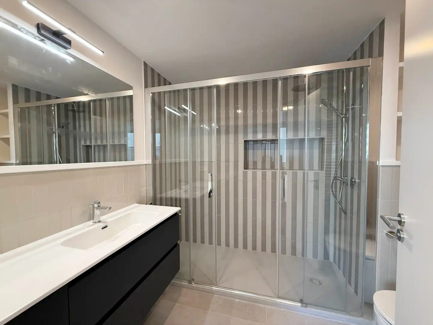 Baño de Piso de alquiler en Centro - Juan Flórez - Plaza Pontevedra