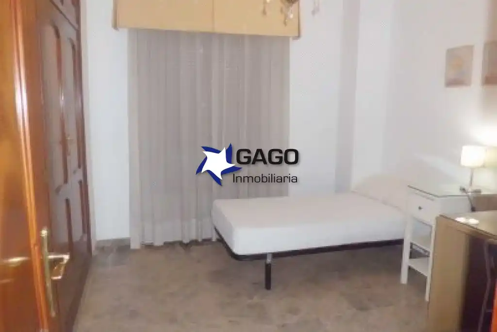 Bedroom of Flat for rent in Córdoba  with Air Conditioner, Heating and Terrace