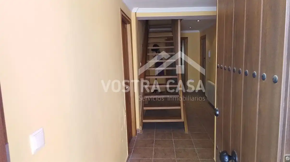 Detached homes for sale in Requena  with Air Conditioner, Heating and Alarm