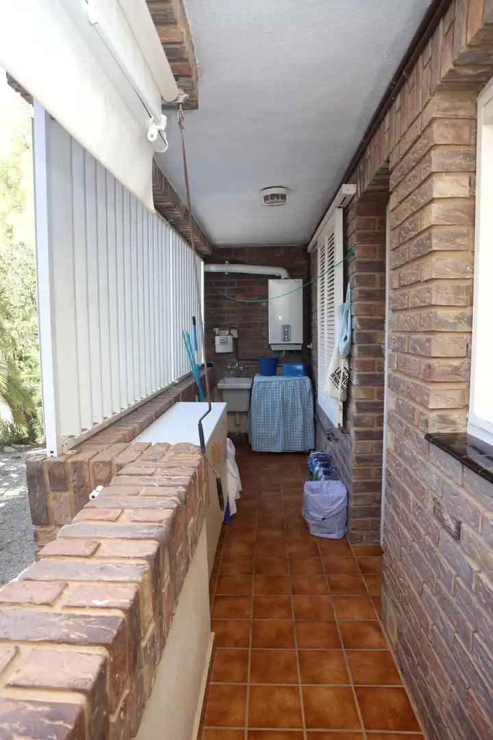 Terrasse von Erdgeschoss zur Miete in Rocafort mit Klimaanlage, Heizung und Möbliert