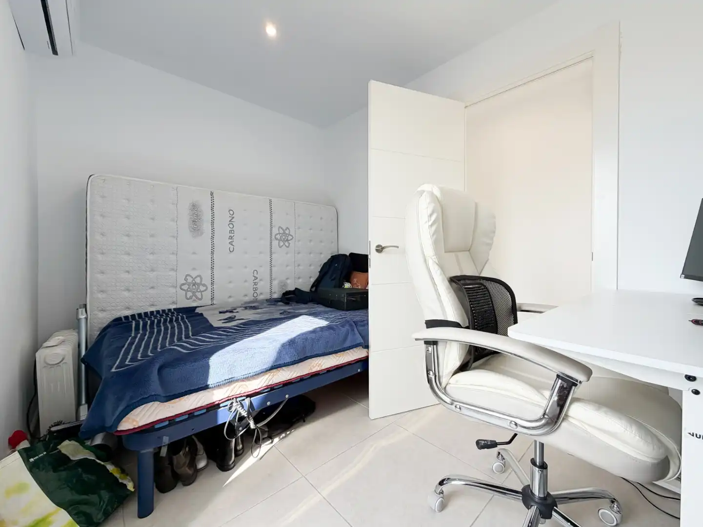 Dormitori de Apartament en venda en El Campello amb Aire condicionat i Terrassa