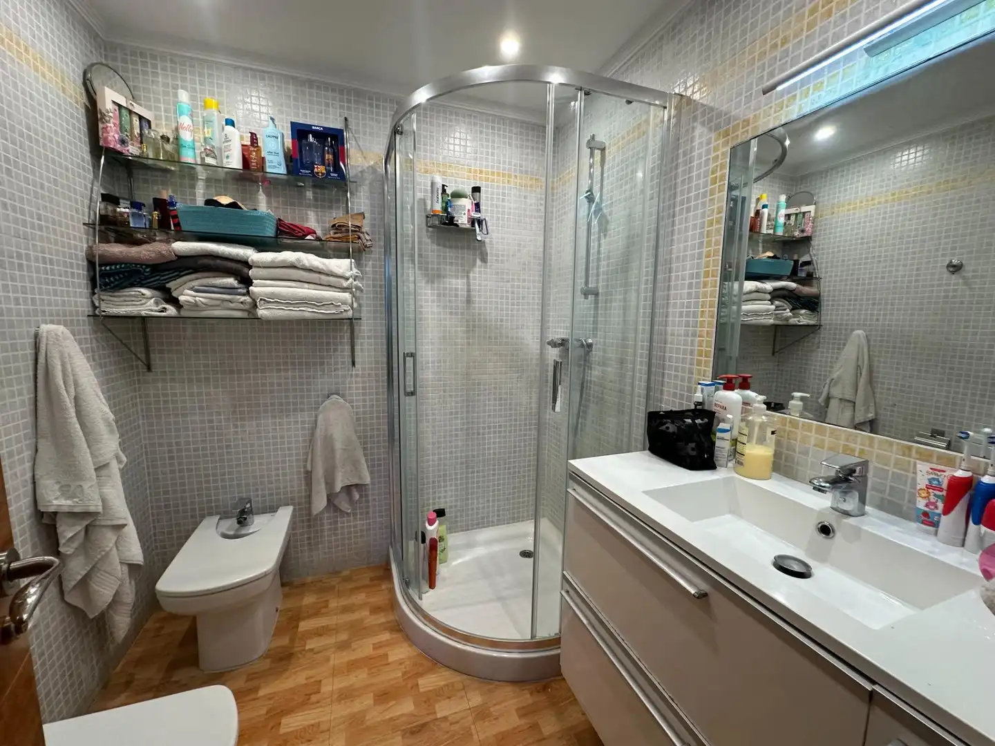 Baño de Piso en venta en Estepona con Aire acondicionado, Jardín privado y Terraza