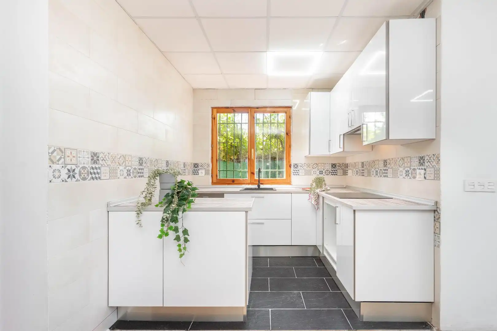 Cocina de Casa o chalet en venta en La Bañeza  con Jardín privado, Terraza y Trastero