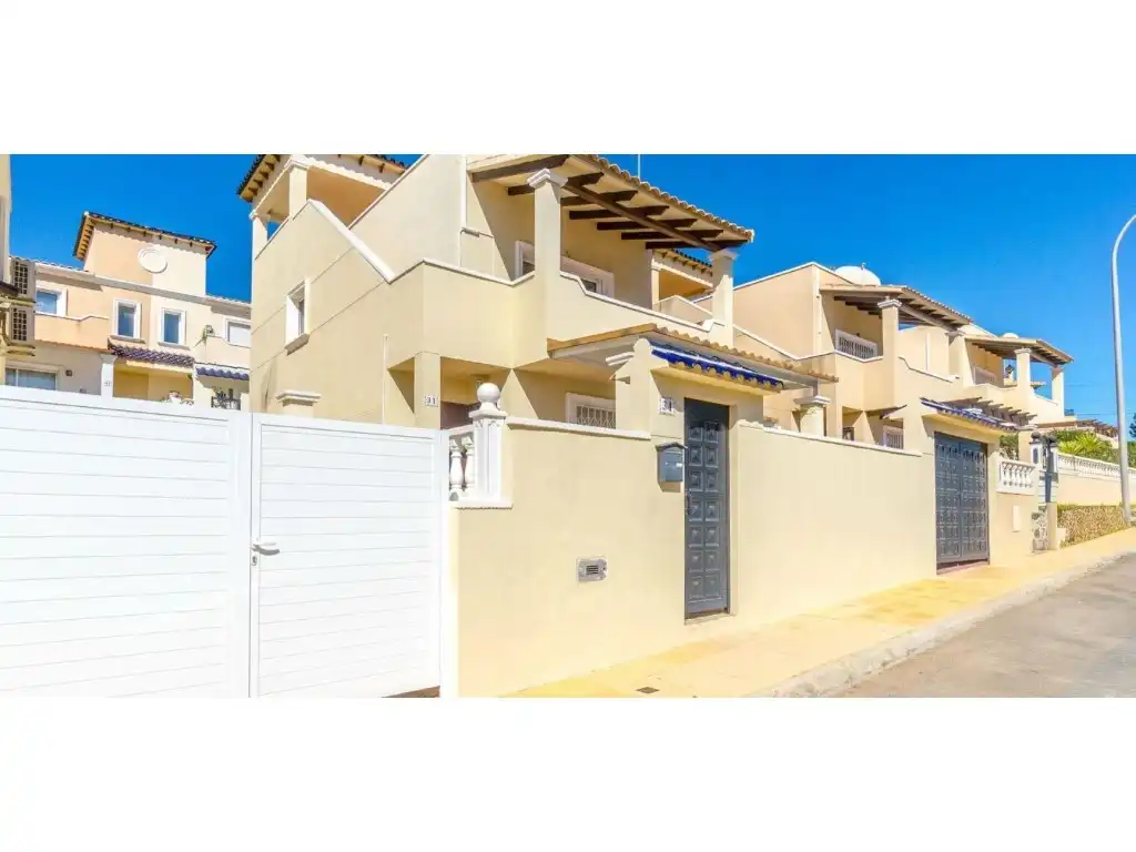 Casa con terraza en venta en San Miguel de Salinas, imagen 5
