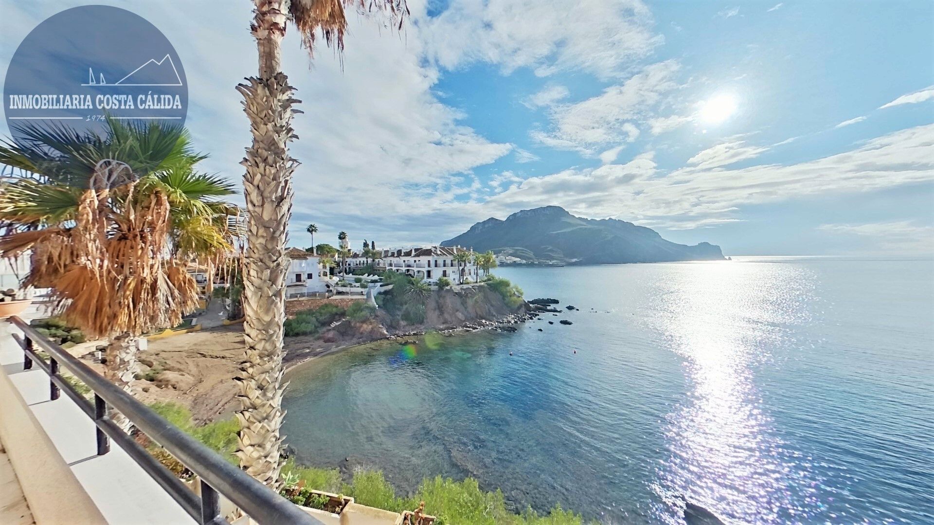Vista exterior de Casa adosada en venda en Águilas amb Terrassa, Traster i Moblat