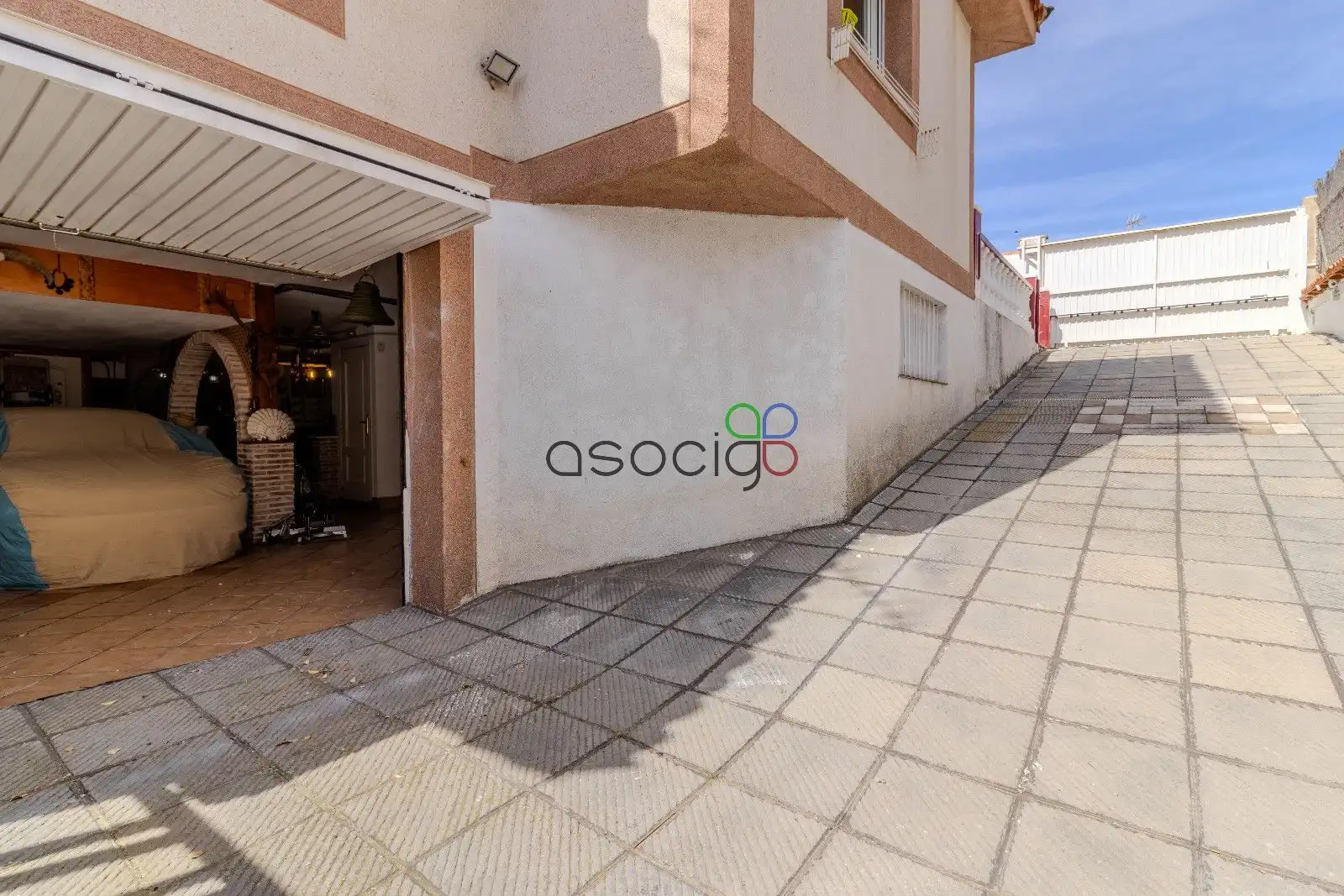 Vista exterior de Casa o xalet en venda en Cabanillas del Campo amb Aire condicionat i Calefacció