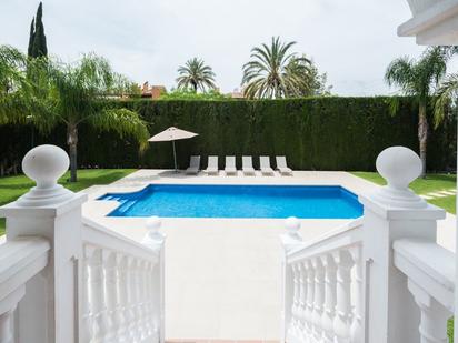 Piscina de Casa o xalet en venda en Marbella amb Aire condicionat, Terrassa i Piscina