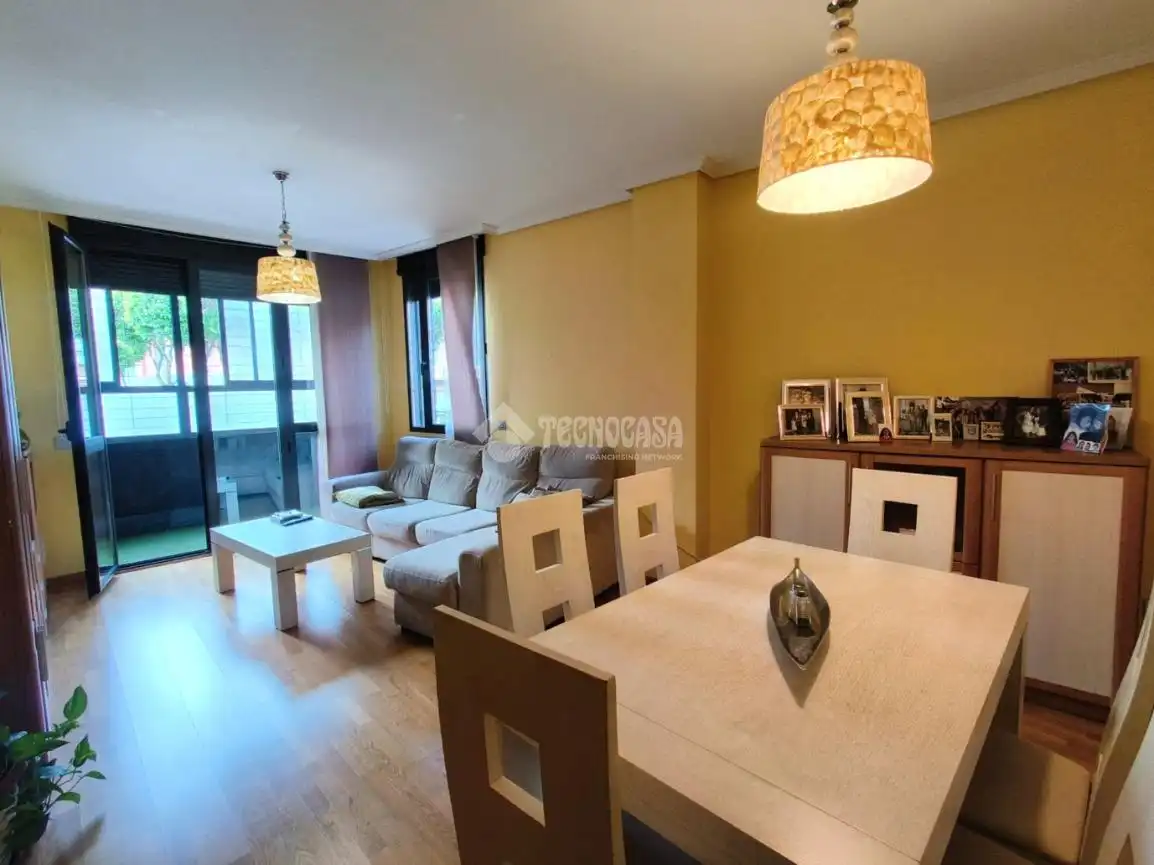 Sala d'estar de Pis en venda en Medina del Campo amb Terrassa