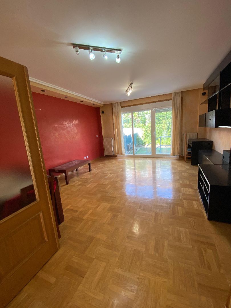 Casa adosada en venta en Calle Avellanosa, Villafría - La Ventilla - Castañares