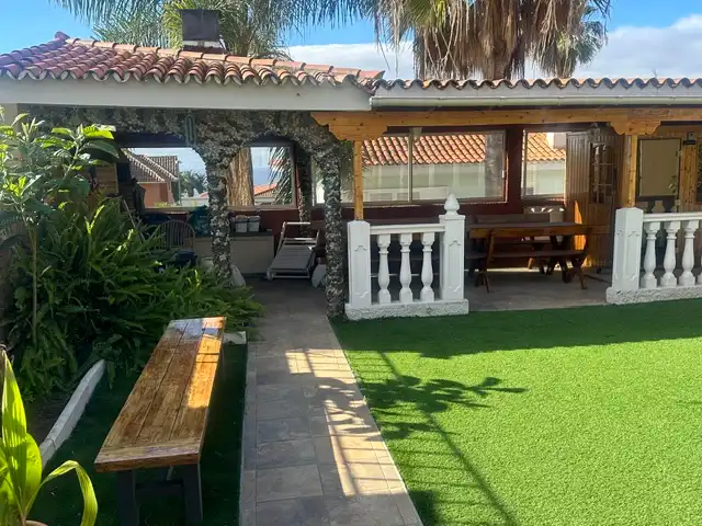Terrassa de Casa o xalet en venda en Puerto de la Cruz amb Jardí privat, Terrassa i Moblat