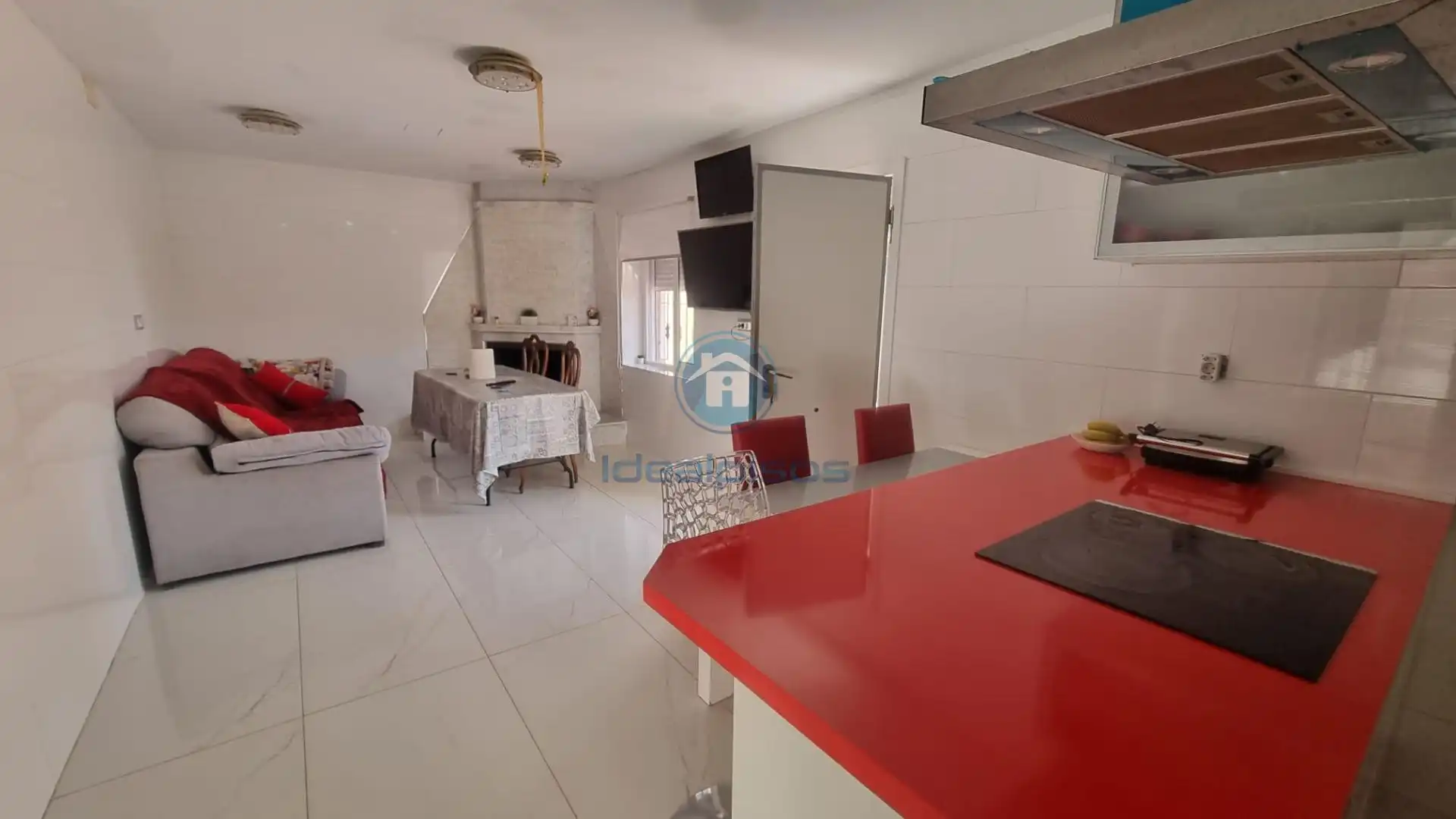Cuina de Casa o xalet en venda en Alicante / Alacant amb Aire condicionat, Jardí privat i Terrassa