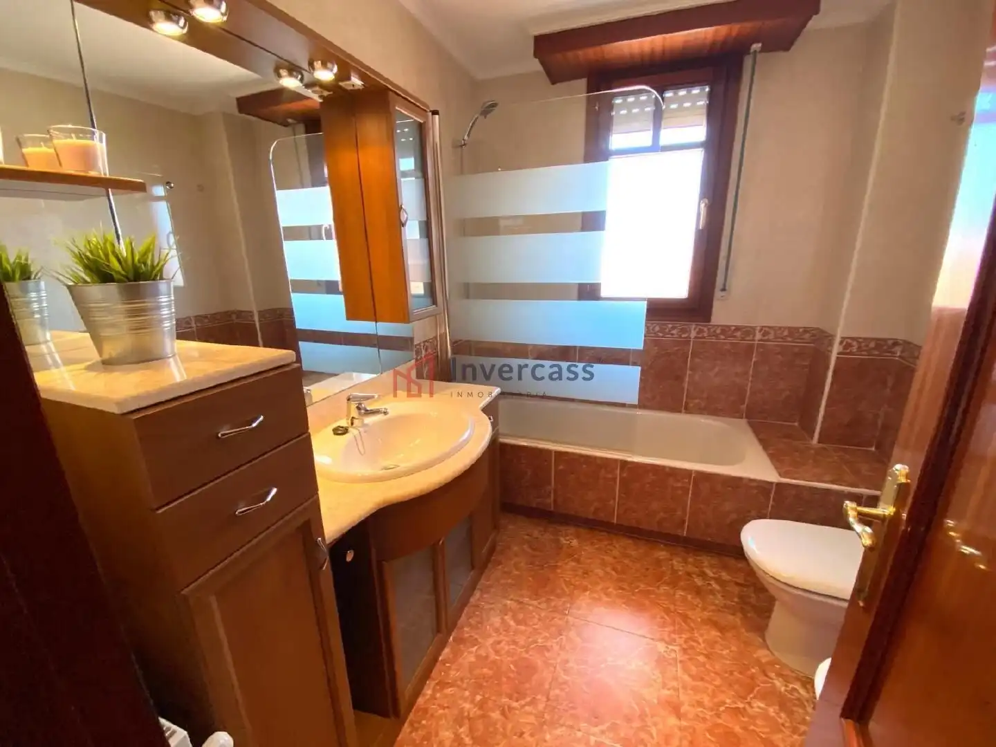 Baño de Casa adosada en venta en Castro-Urdiales