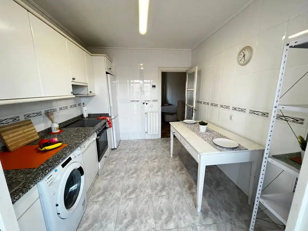 Cocina de Piso en venta en  Pamplona / Iruña con Calefacción