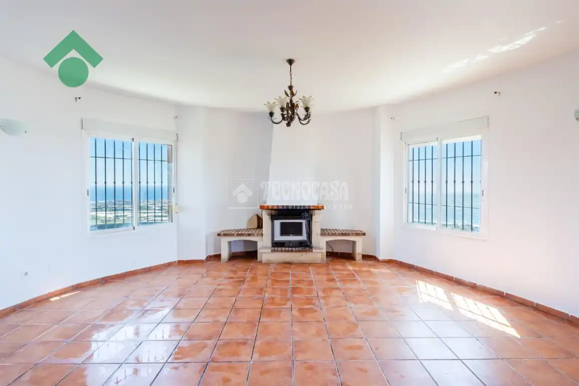 Sala de estar de Finca rústica en venta en Vélez-Málaga con Jardín privado y Piscina