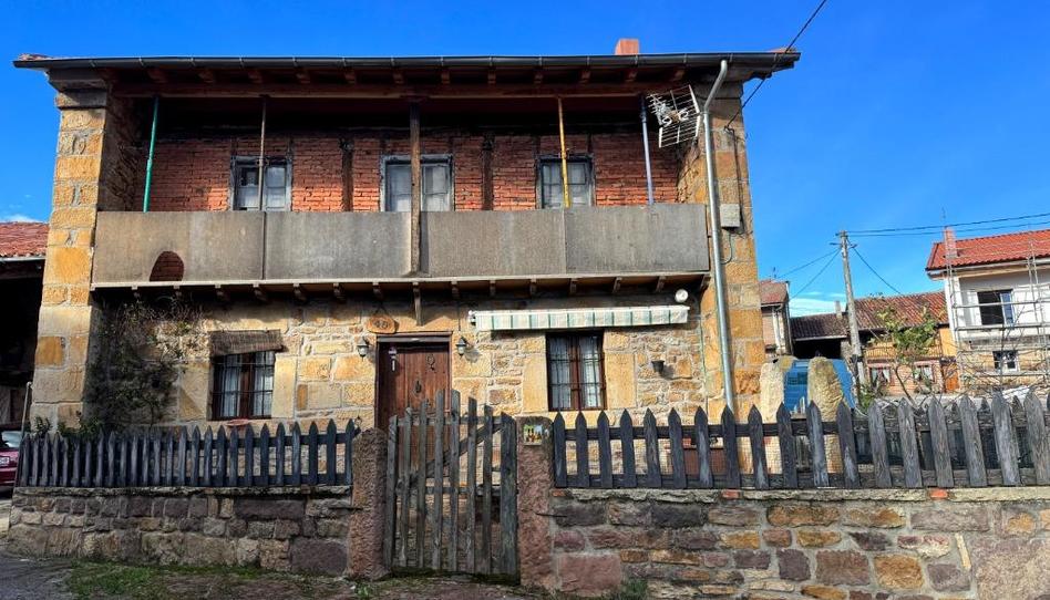 Foto 1 de Casa o xalet en venda a  Bostronizo, 45, Arenas de Iguña, Cantabria