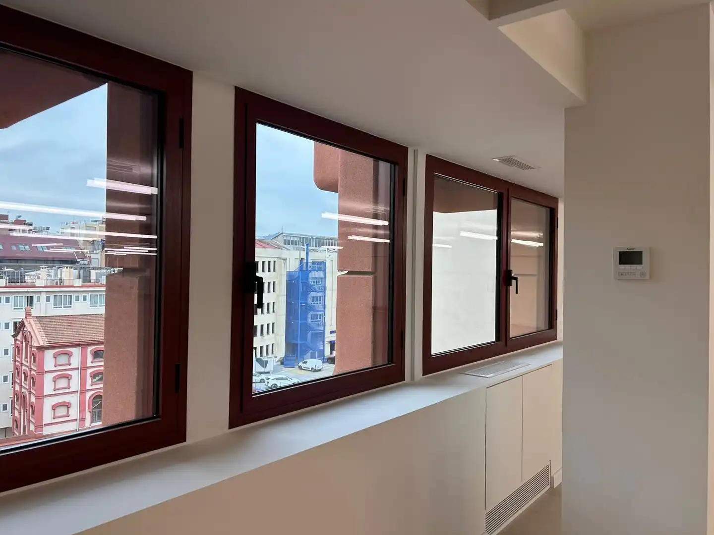 Office space with lift for sale in tuset, imagen 3