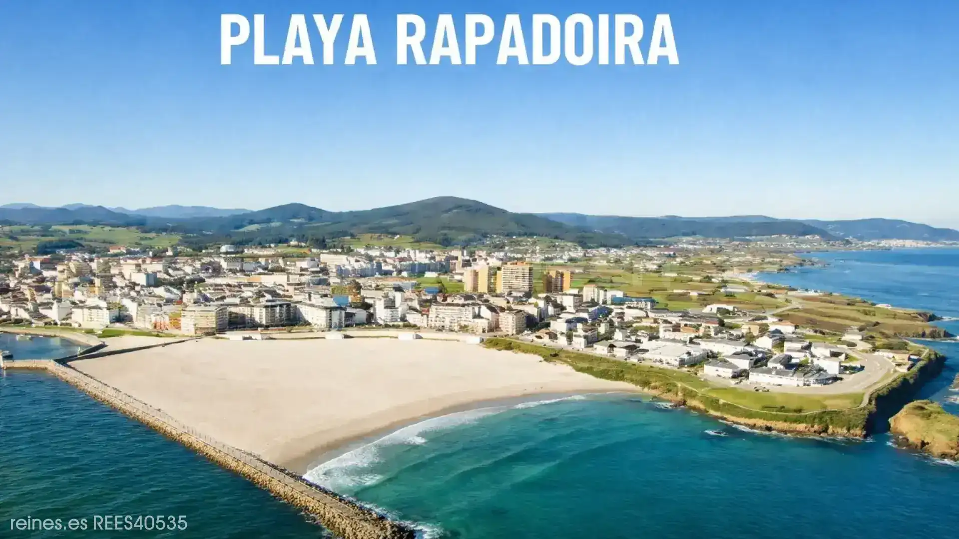 Vista exterior de Piso en venta en Foz con Calefacción, Terraza y Amueblado