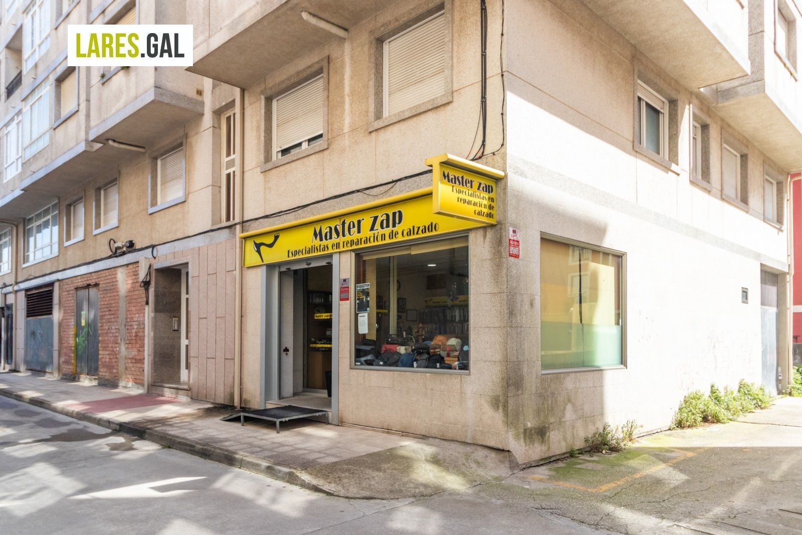 Premises for sale in Cangas 