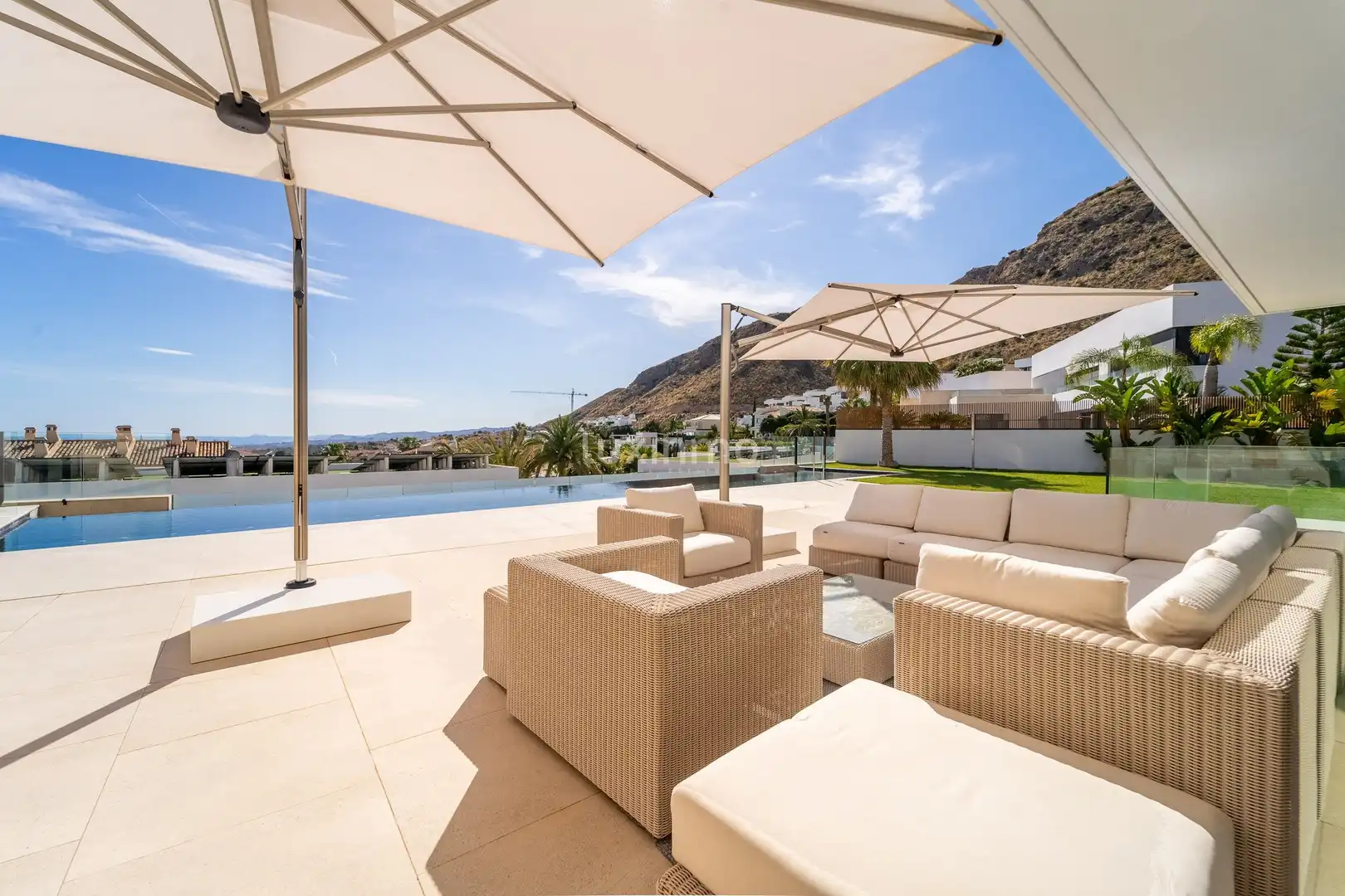 Villa avec terrasse à vendre à Golf Bahía, imagen 10