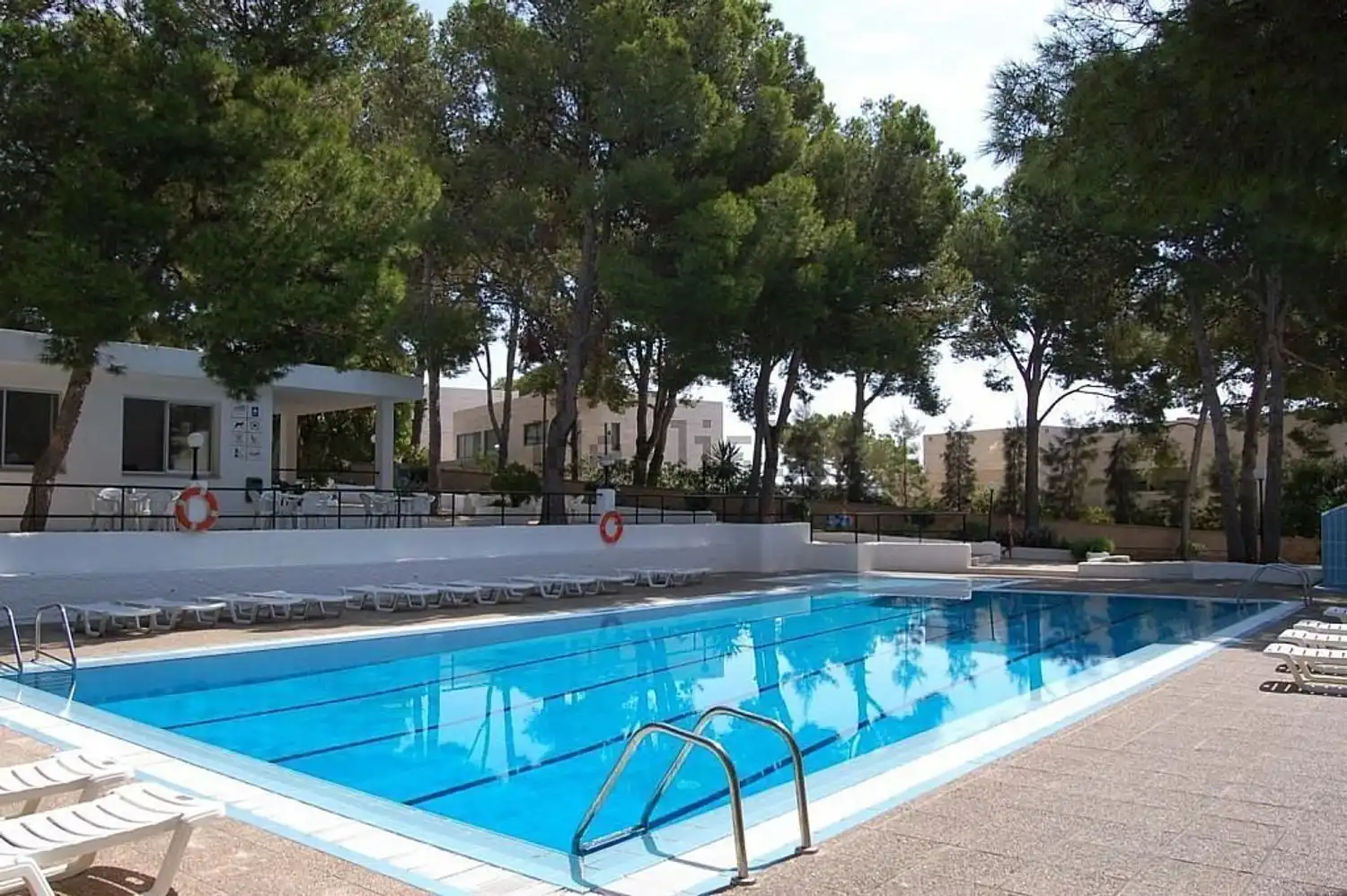 Swimming pool of Flat for sale in Salou  with Air Conditioner and Community pool