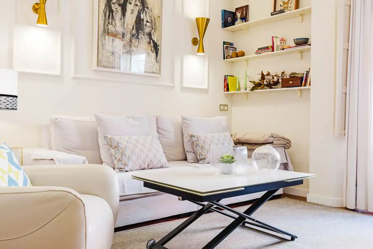 Flat with terrace for sale in Calle Cárcer, imagen 3