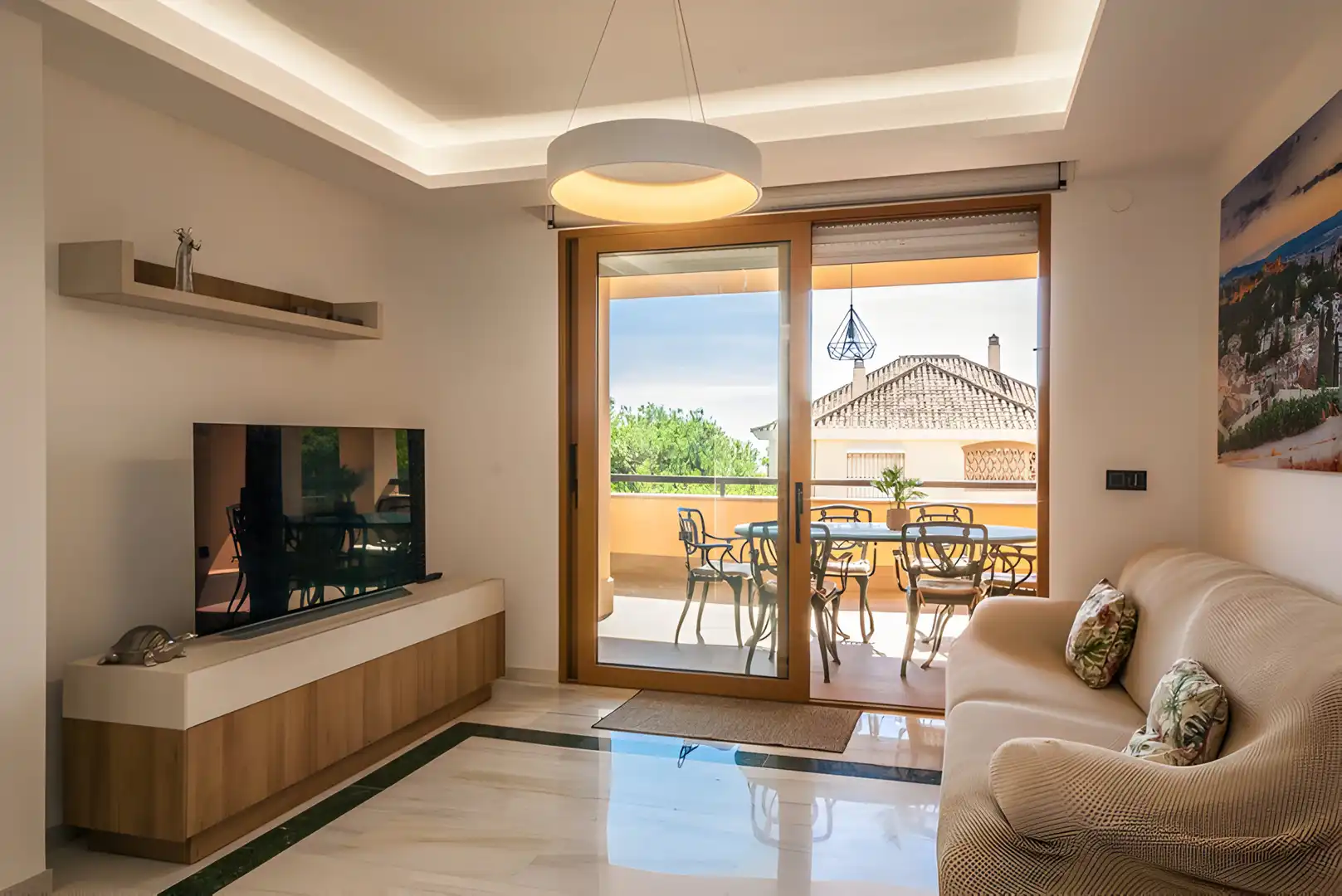 Sala de estar de Apartamento en venta en Marbella con Aire acondicionado, Terraza y Piscina
