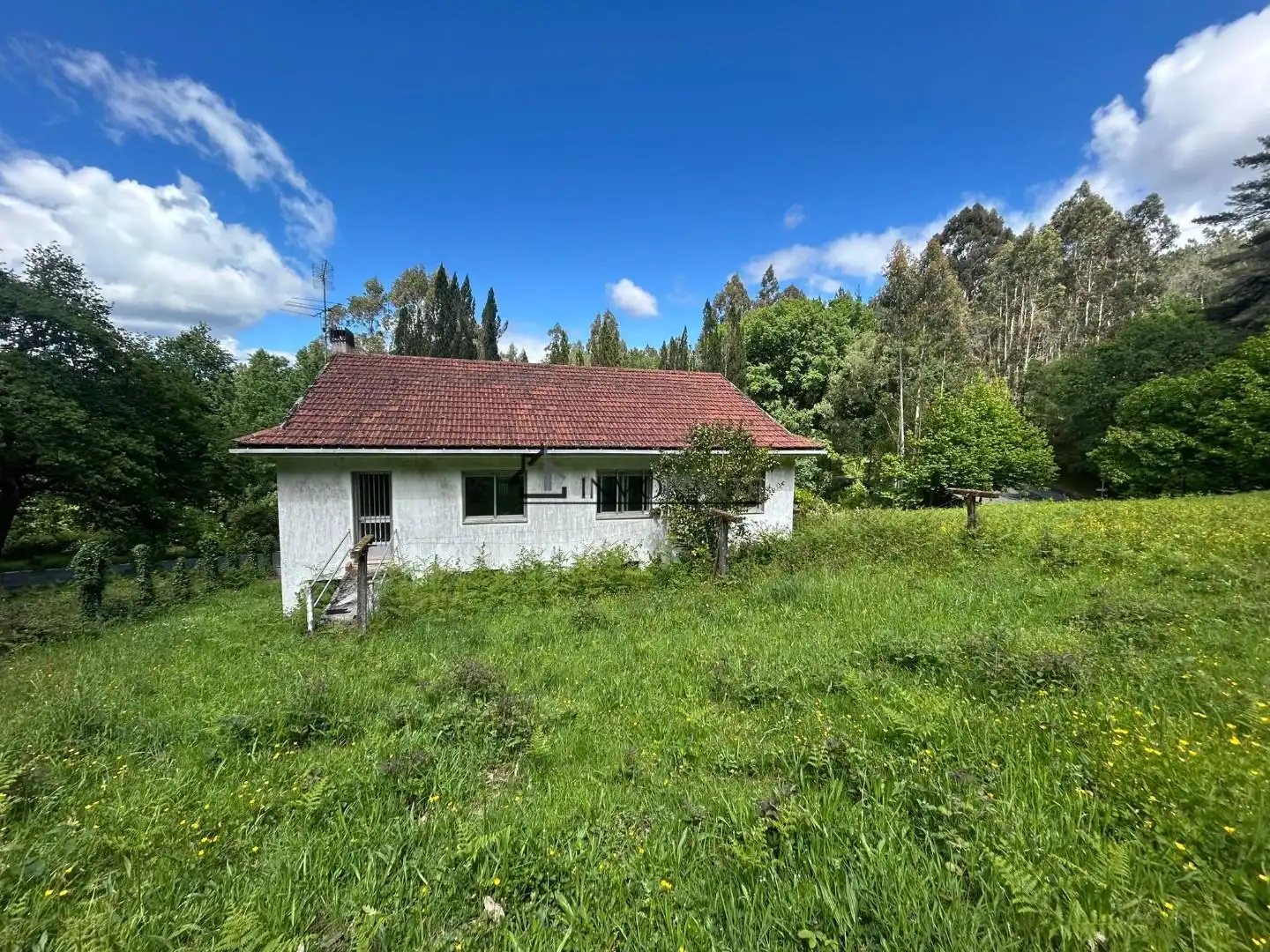 Casa o xalet en venda en Forcarei amb Jardí privat