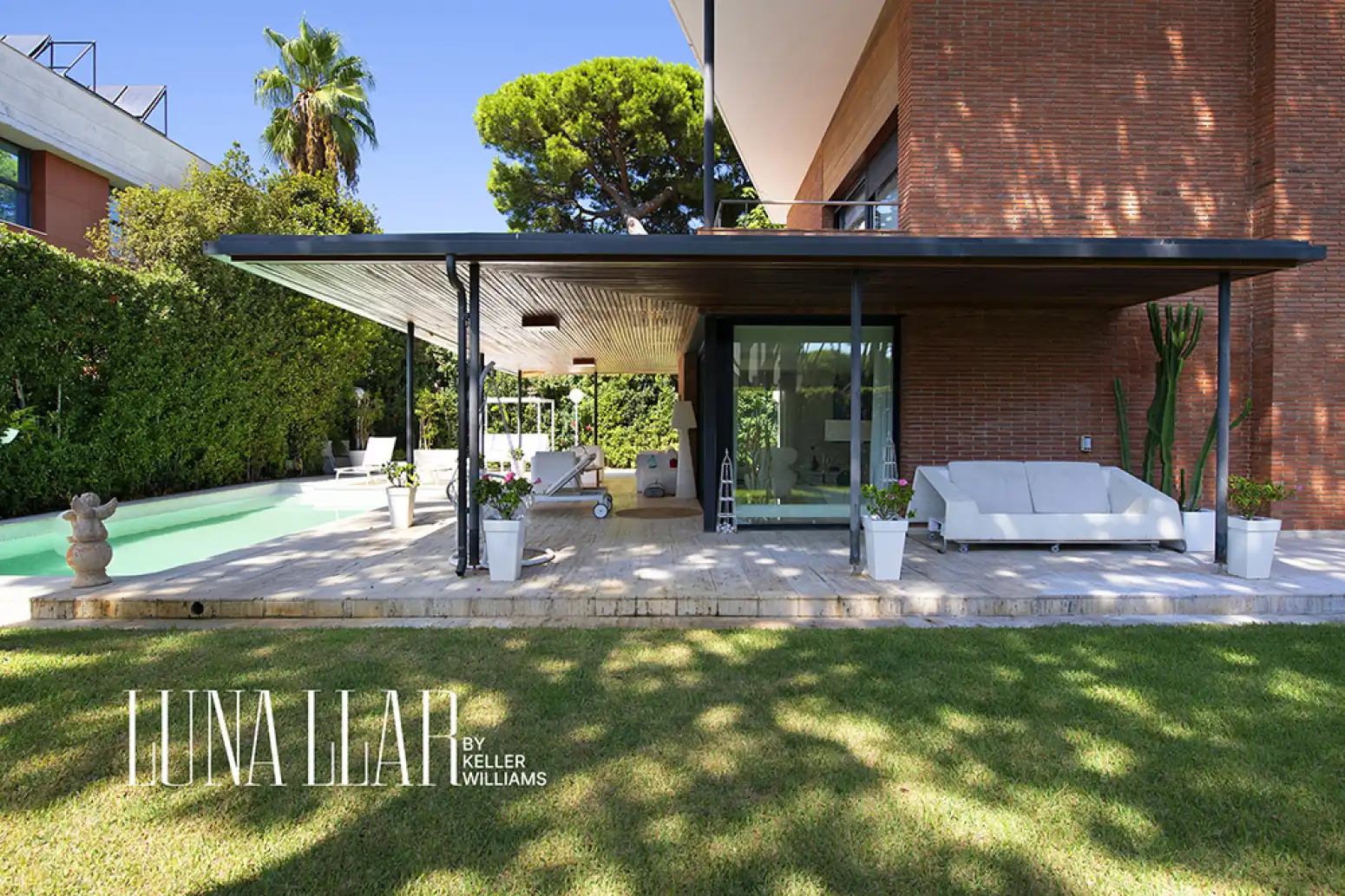 Terrace of Houses for sale in Castelldefels  with Swimming Pool