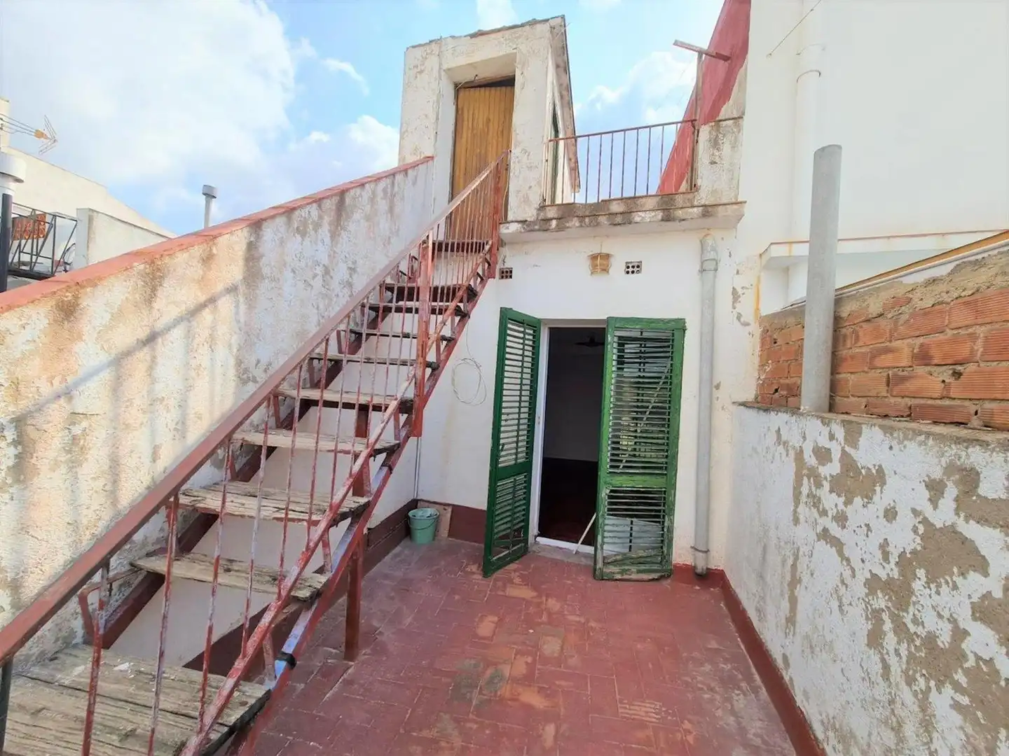 Vista exterior de Casa adosada en venta en La Pobla de Montornès   con Terraza y Trastero