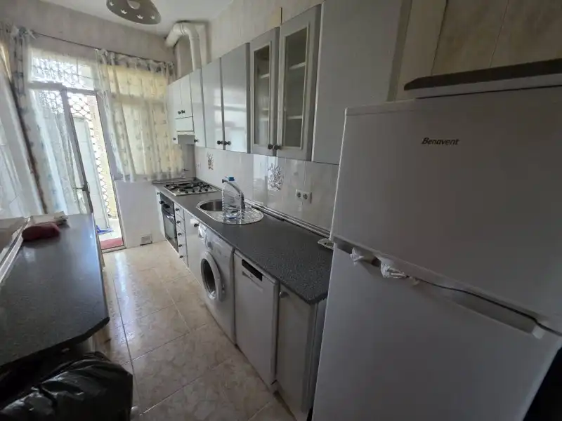 Küche von Wohnung zum Verkauf in Plasencia mit Klimaanlage, Privatgarten und Terrasse