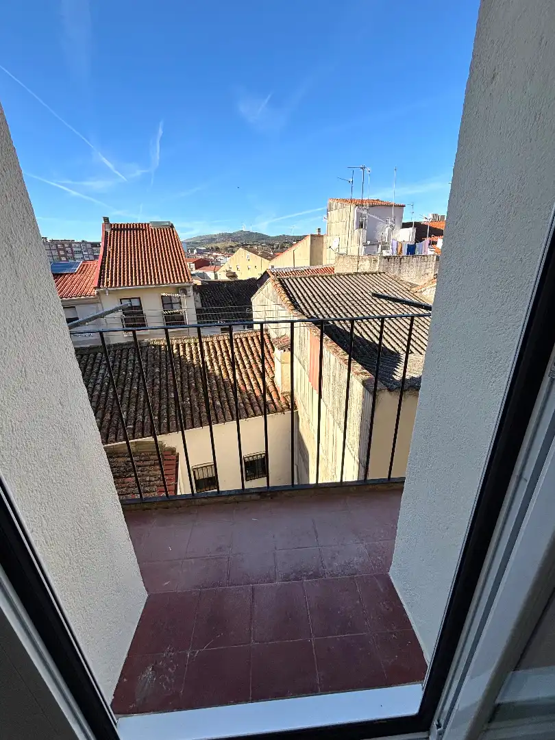 Vista exterior de Piso de alquiler en Plasencia con Aire acondicionado, Calefacción y Parquet