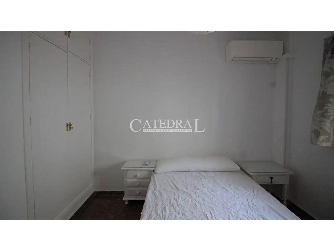 Schlafzimmer von Wohnung zum Verkauf in Sevilla mit Klimaanlage und Heizung