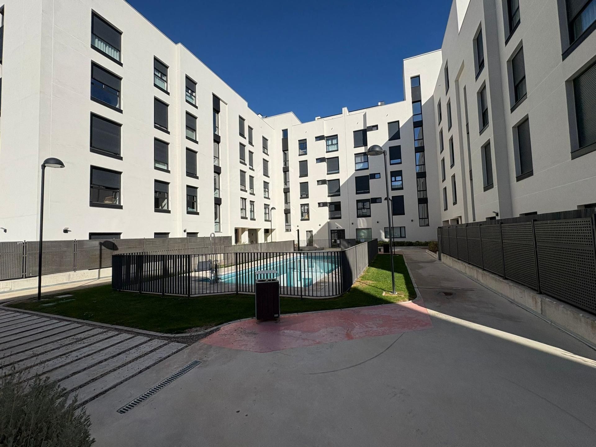 Vista exterior de Piso en venta en Valladolid Capital con Jardín privado, Terraza y Trastero