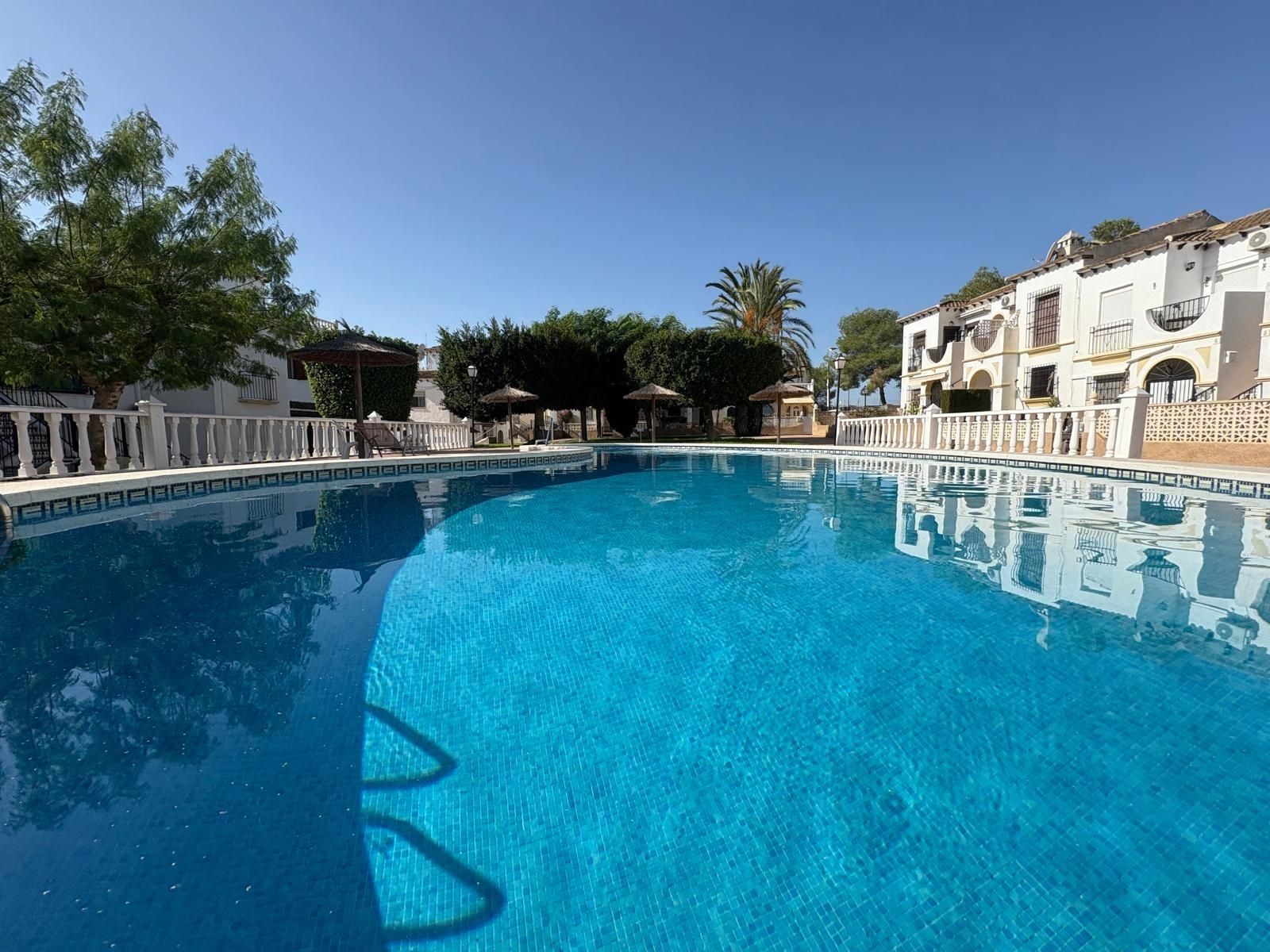 Swimming pool of House or chalet for sale in Orihuela  with Air Conditioner, Heating and Private garden