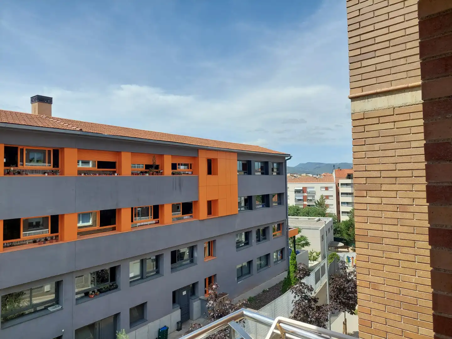 Vista exterior de Piso en venta en Manresa con Aire acondicionado, Calefacción y Trastero