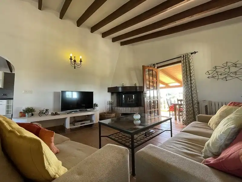Sala de estar de Finca rústica en venta en Llucmajor con Aire acondicionado, Calefacción y Jardín privado
