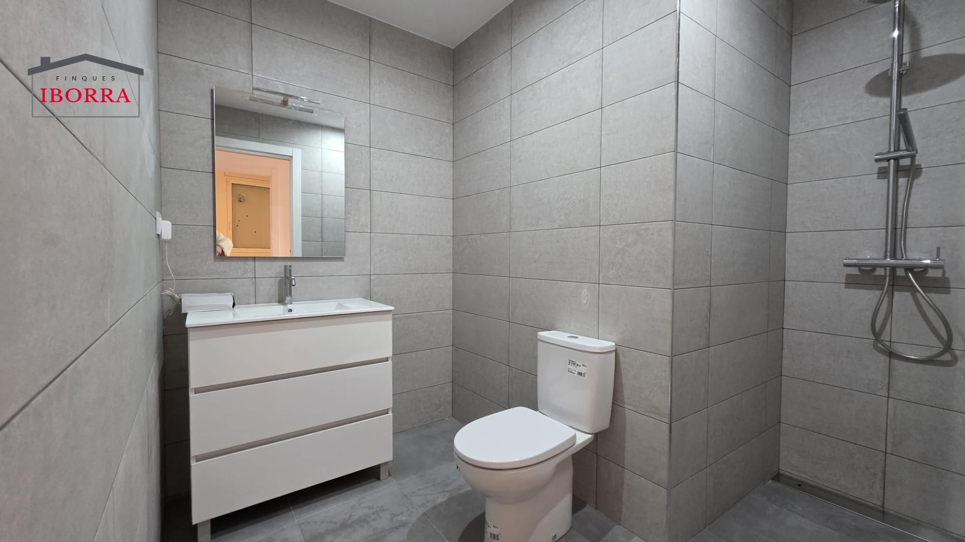 Bany de Planta baixa en venda en Tordera amb Aire condicionat, Parquet i Alarma