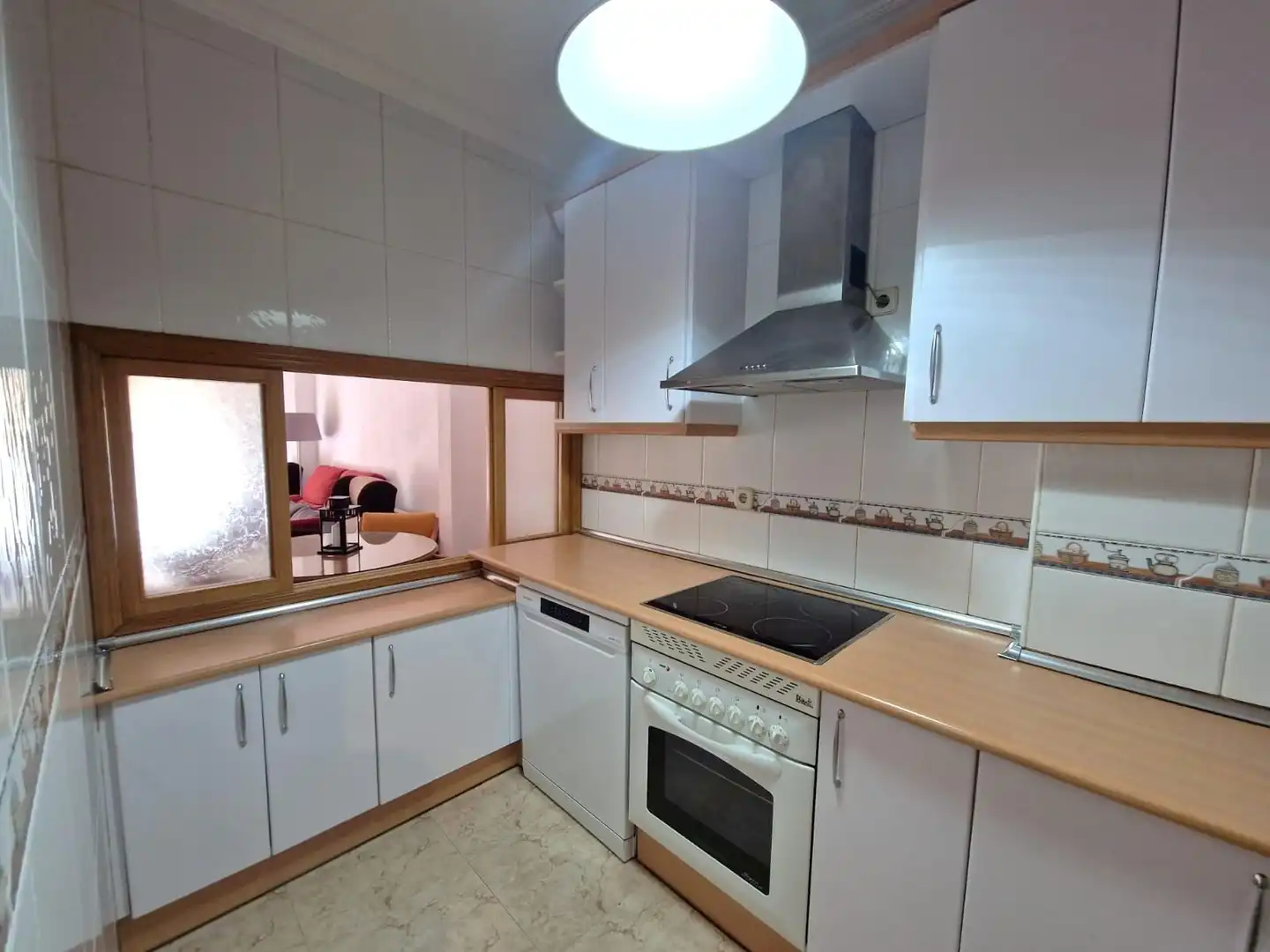 Kitchen of Flat for rent in Plasencia  with Air Conditioner and Heating